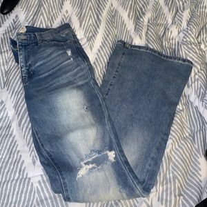 Flare jeans. High waisted